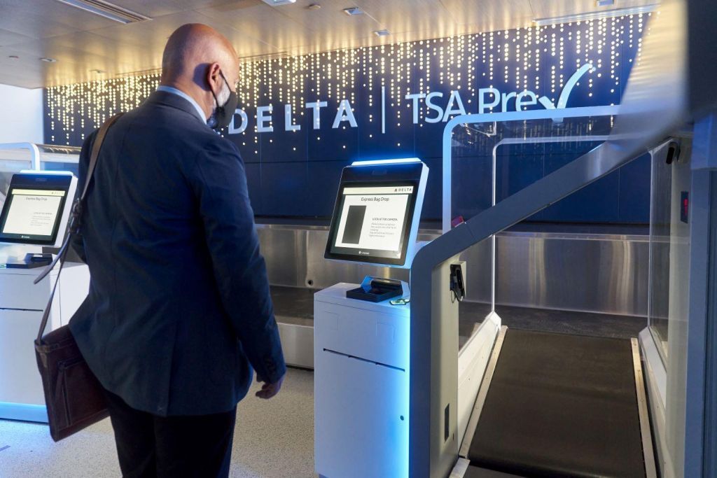 Delta face recognition baggage drop