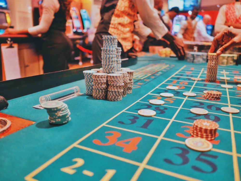 Three Most Passionate Polish Gamblers 2 casino poker table