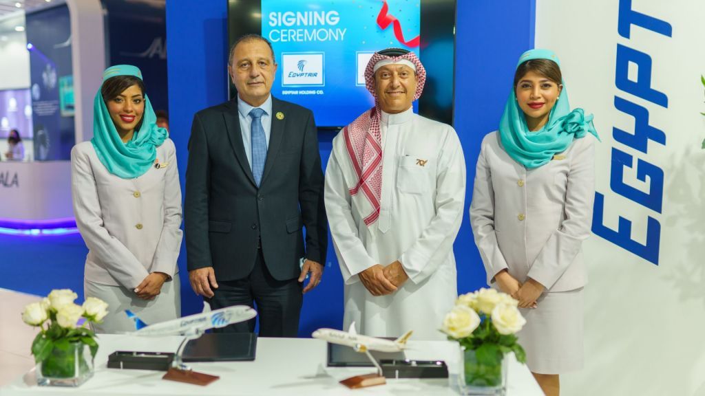 Gulf Air and Egyptair at Dubai Airshow 2021