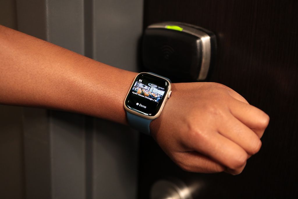 hotel room key at Apple Wallet