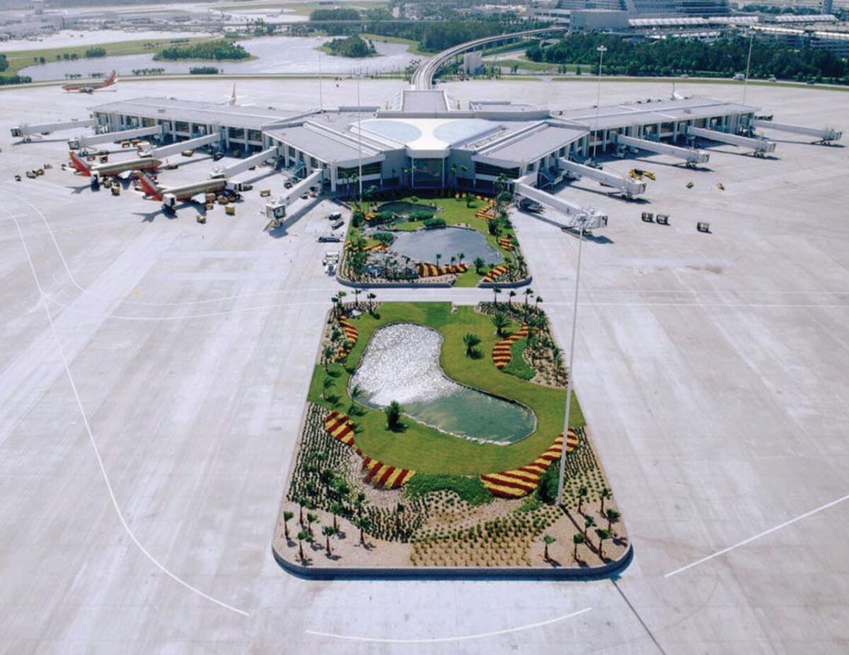 Orlando International Airport (MCO)