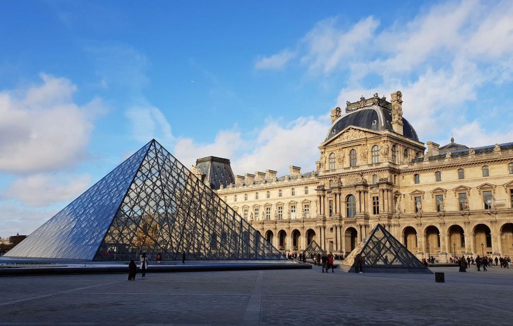 Louvre Museum