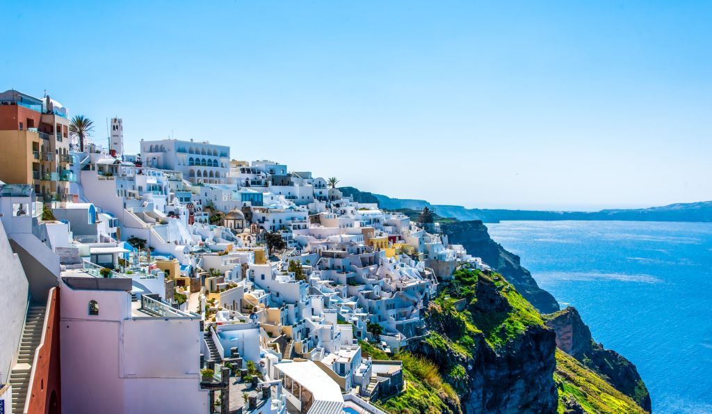 Ahead Of 2023 Tourist Season, Greek Islands Face Serious Shortage Of Doctors 2 Santorini Greece