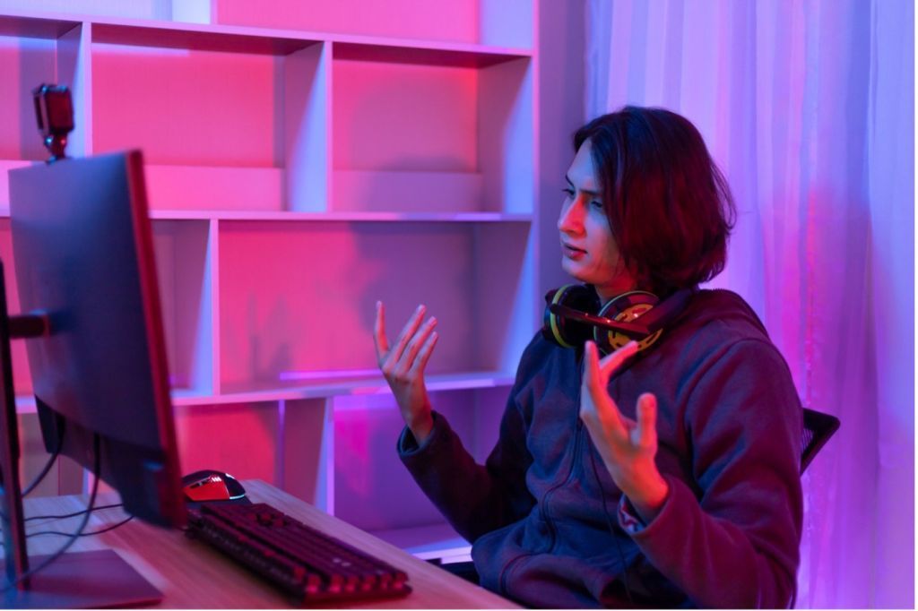play games