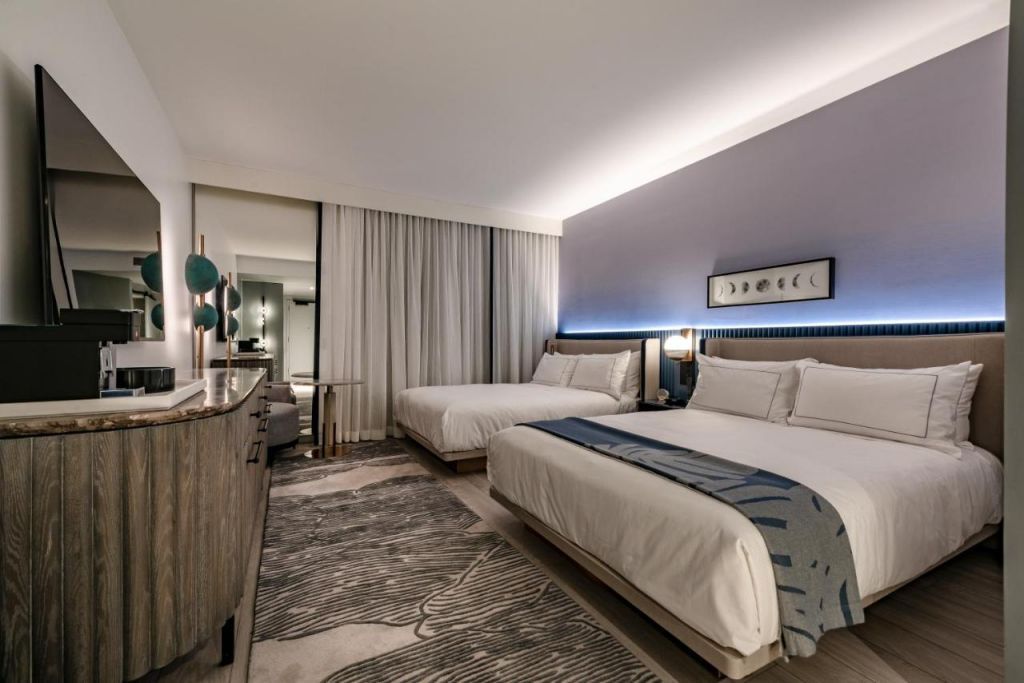 The Morrow Washington Dc, Curio Collection By Hilton
