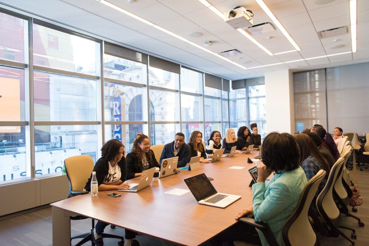 You Must Consider These Things When Choosing Which Board Portal Fits Your Needs 2 board meeting