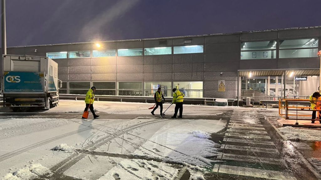 snow at Bristol Airport