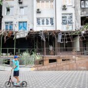 Ukraine'S Unconventional Attraction: War Tourism And Its Impact On Global Perception 16 230 ukraine war tourism