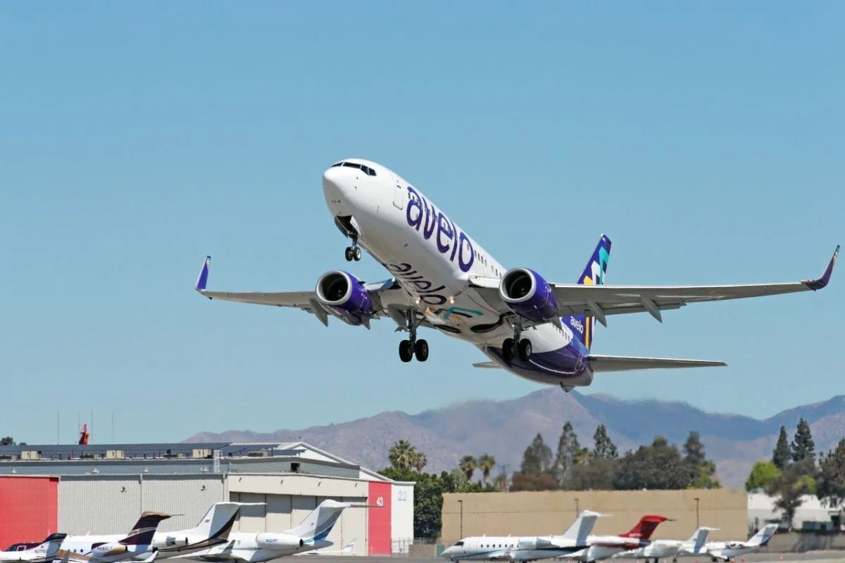 Avelo Airlines take off