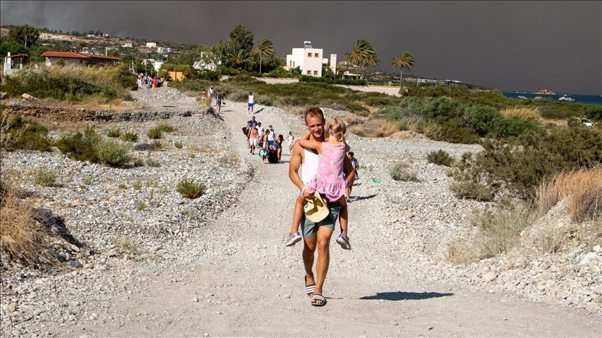 Wildfire on Rhodes Island Leads to Mass Tourist Evacuation