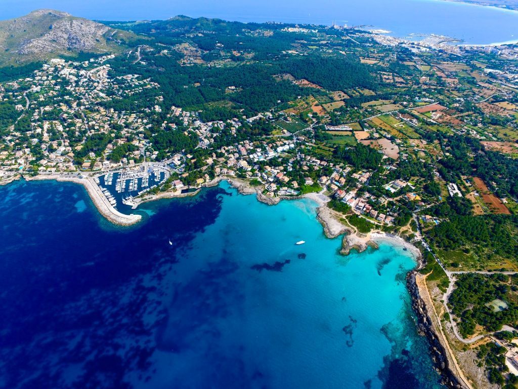 Alleged Gang Rape In Majorca Resort Under Investigation: Six Tourists Detained 2 Majorca