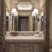 ciragan bosphorus view room bathroom2