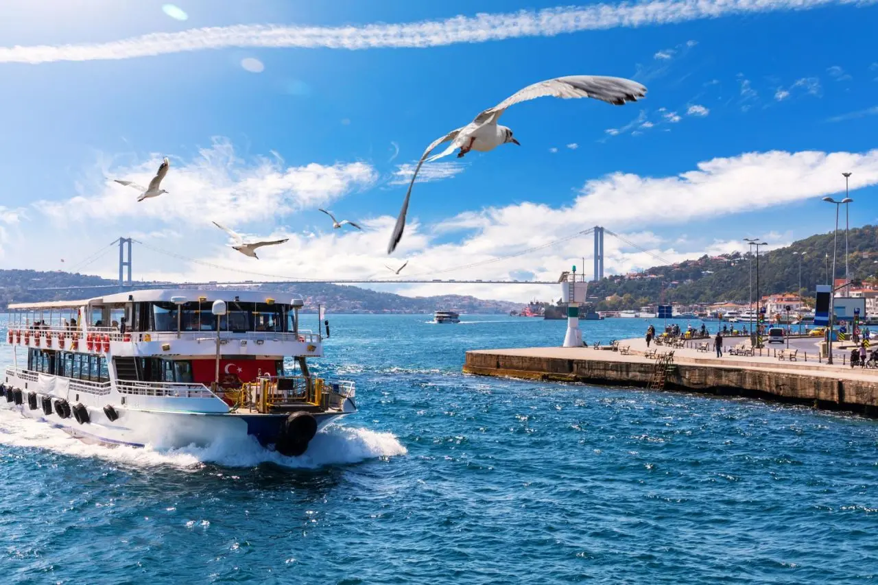 Maritime transportation in Istanbul, boat on the Bosphorus