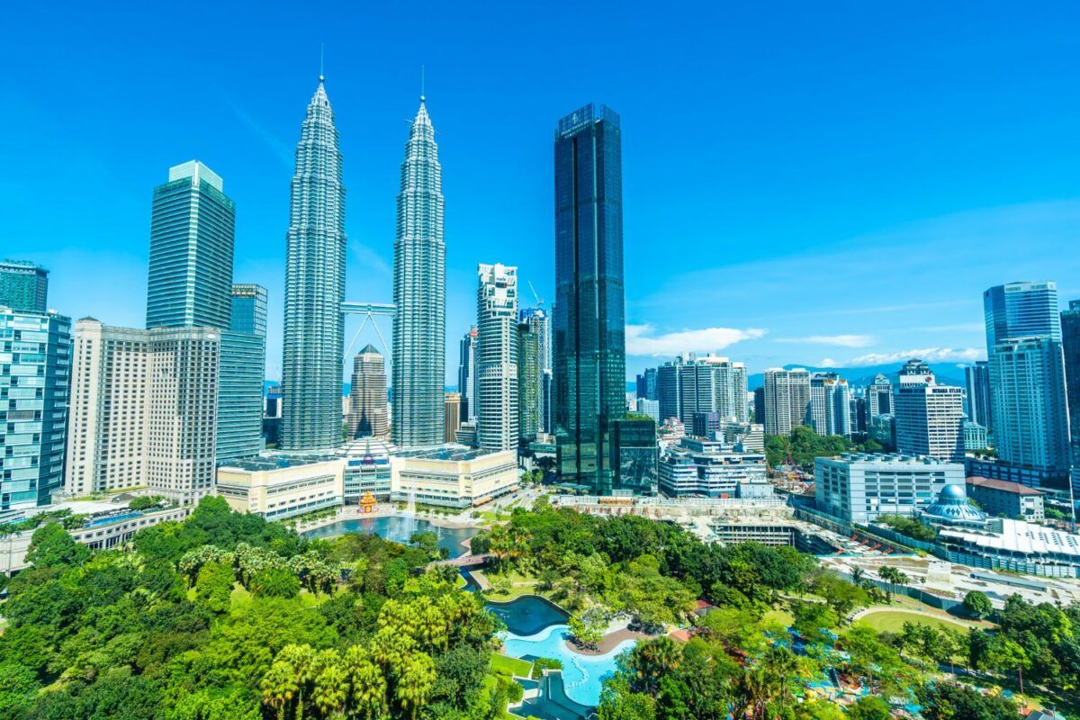 Kuala Lumpur twin towers day photo