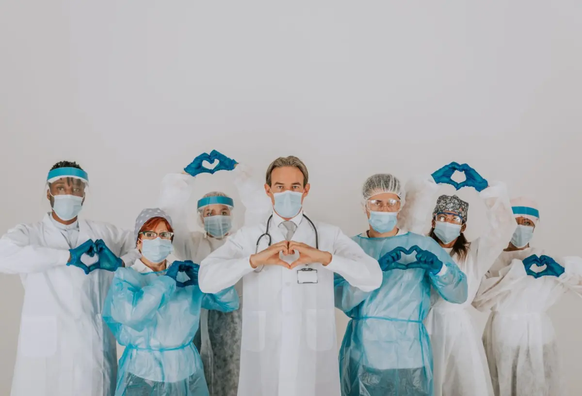doctors and nurses wear face mask