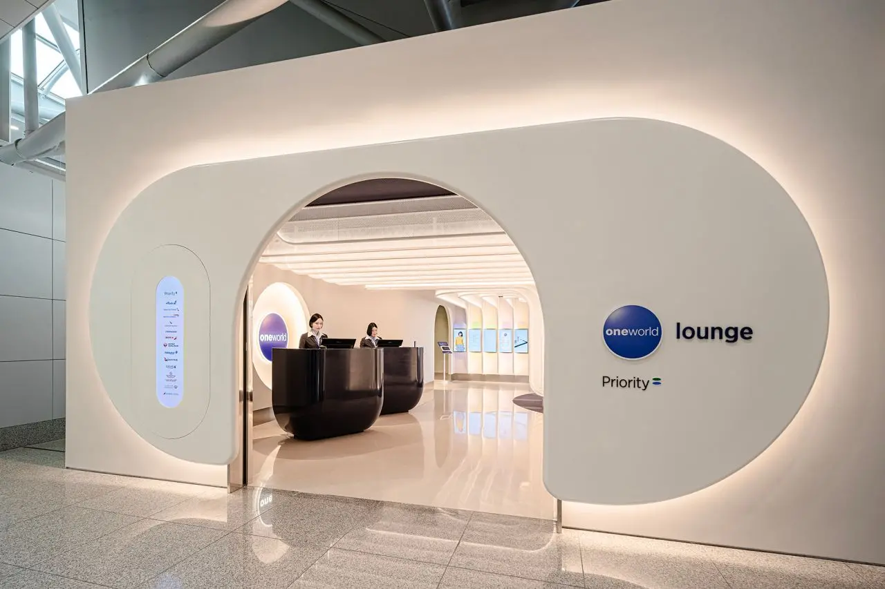 fully branded oneworld lounge in Terminal 1 of Seoul's Incheon International Airport
