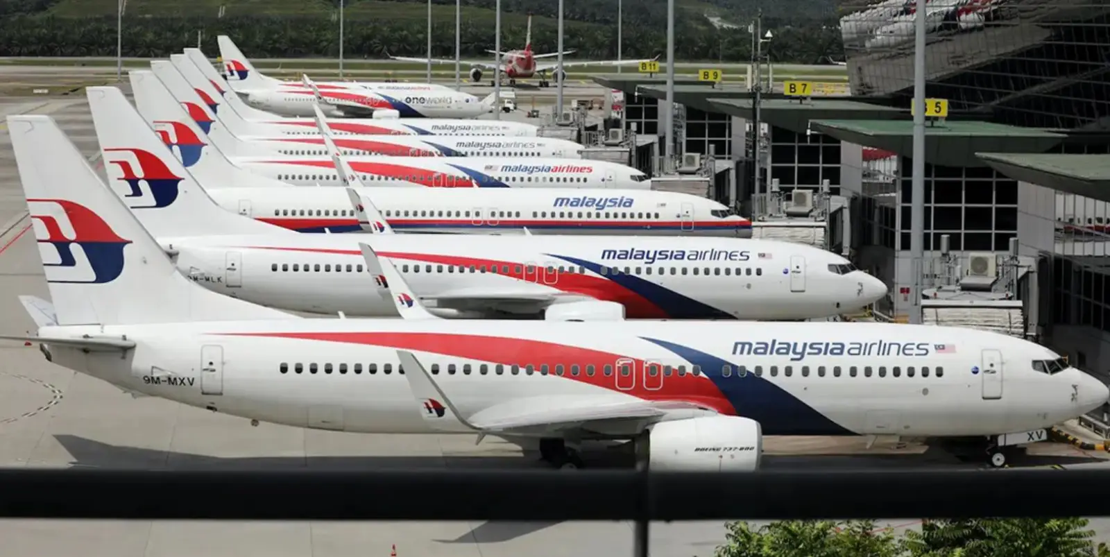 KL International Airport Malaysia Airlines aircraft