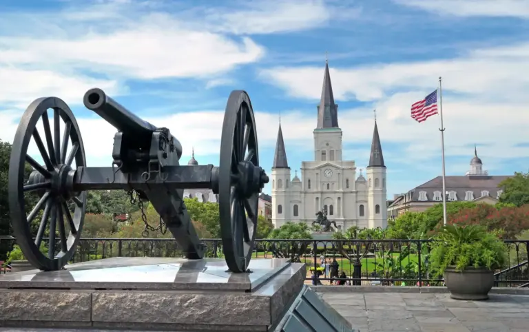 New Orleans' most popular selfie location, Jackson Square in NOLA