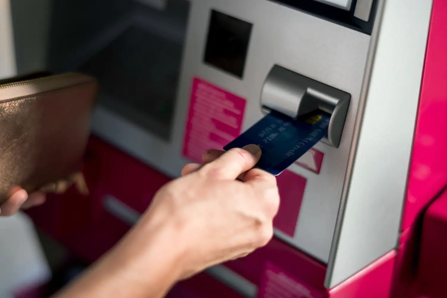 money withdrawal, ATM skimming fraud