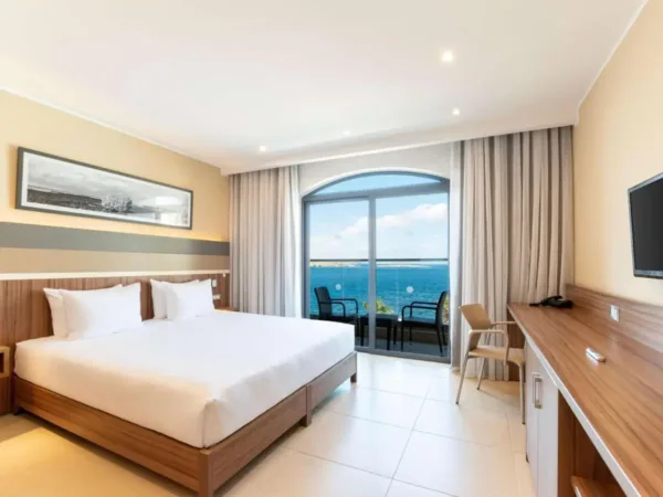 Home 32 Doubletree Hilton Malta room sea view