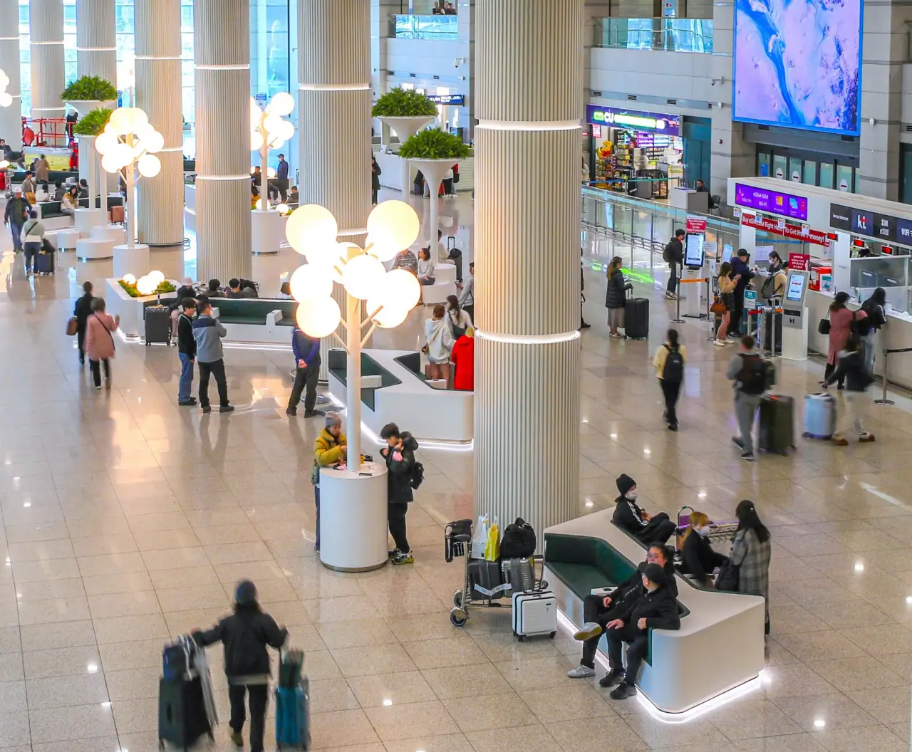 South Korea Airports Face Nationwide Strike As 15,000 Workers Walk Out 4 seoul incheon airport interior