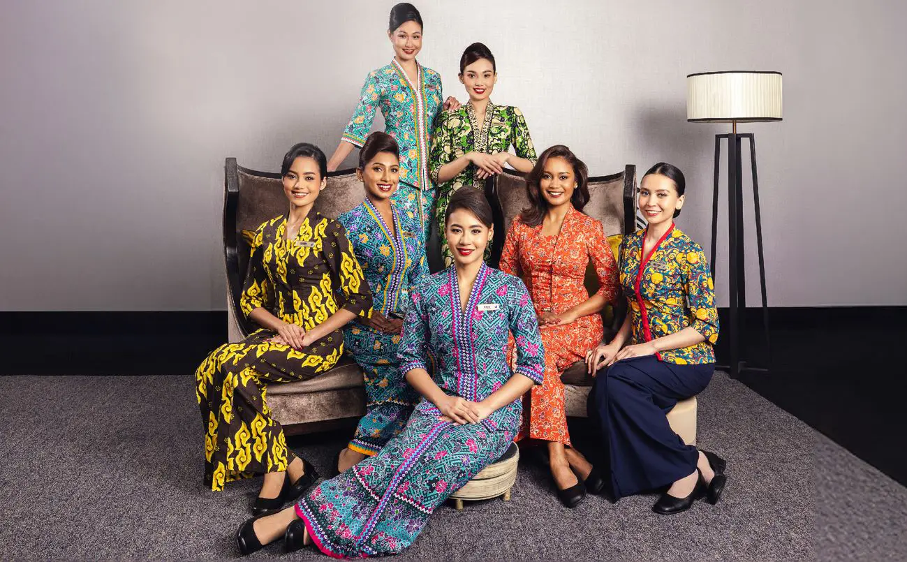 malaysia airlines sarong kebaya uniform showcase