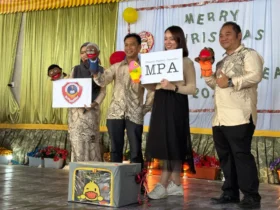 Malaysian Puppetry Association with the school