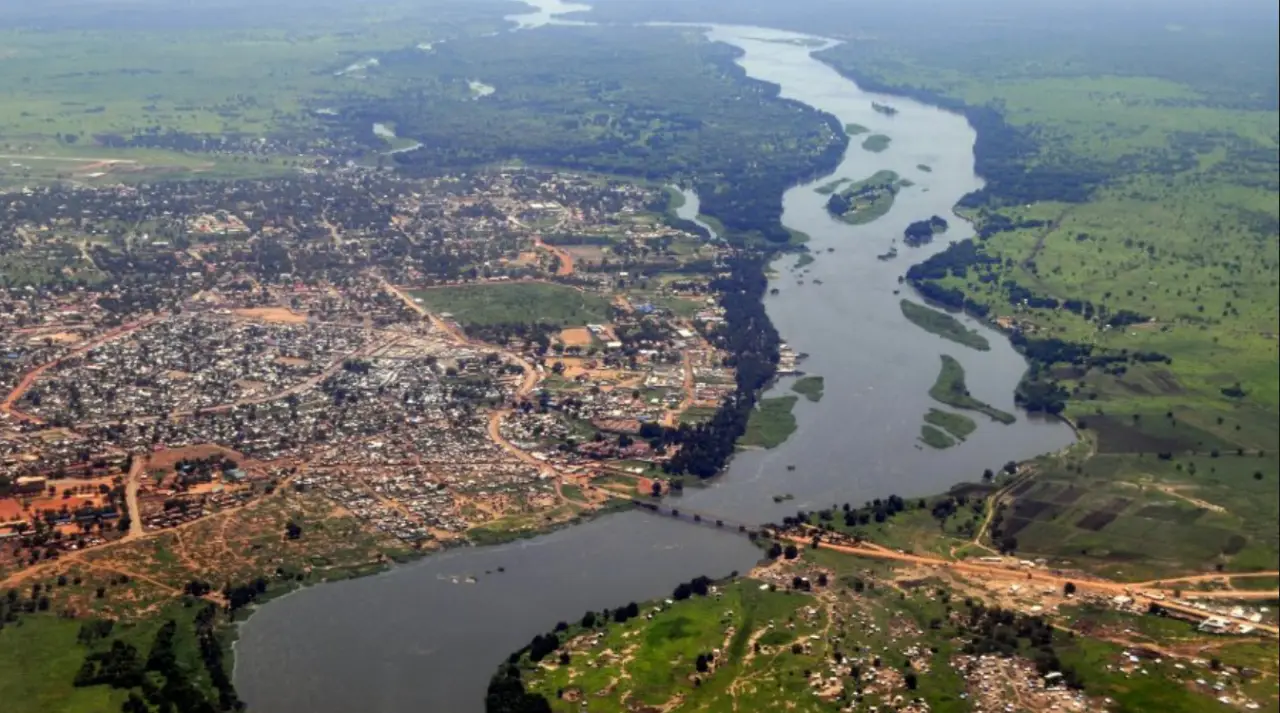 Countries Issue Travel Warnings As Violence Escalates In South Sudan 2 Aerial view of Juba, South Sudan, with the Nile River running through green and urban areas