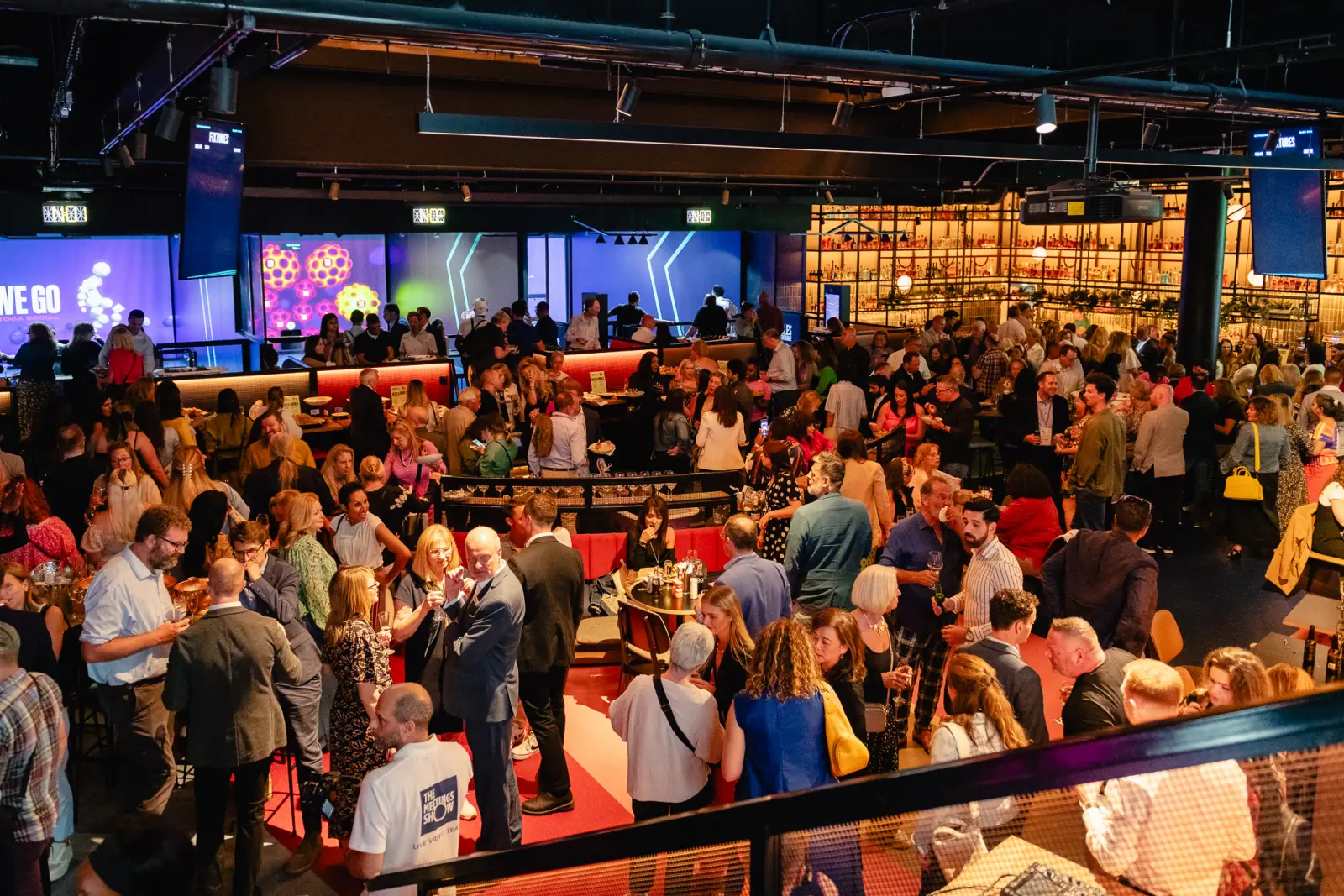 Toca football ensures $ 35 million to expand football Entertainment 3 Great crowd that enjoys food and drinks within a vibrant place of social entertainment