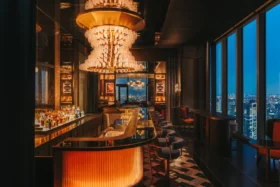 Fairmont Tokyo Opens, Marking Brand’s First Hotel In Japan 18 Fairmont Tokyo Specialty Bar Restaurant DRIFTWOOD Bar Counter Towards Outdoor Terrace