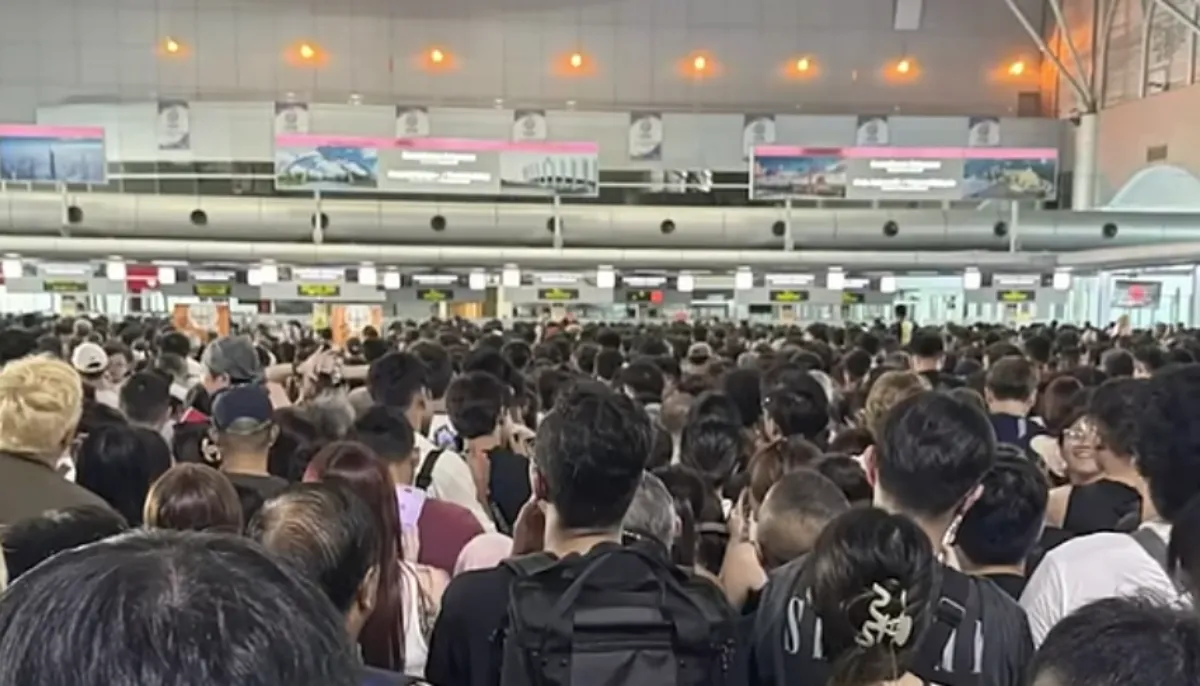 马来西亚移民系统失败袭击了主要边界的旅行者