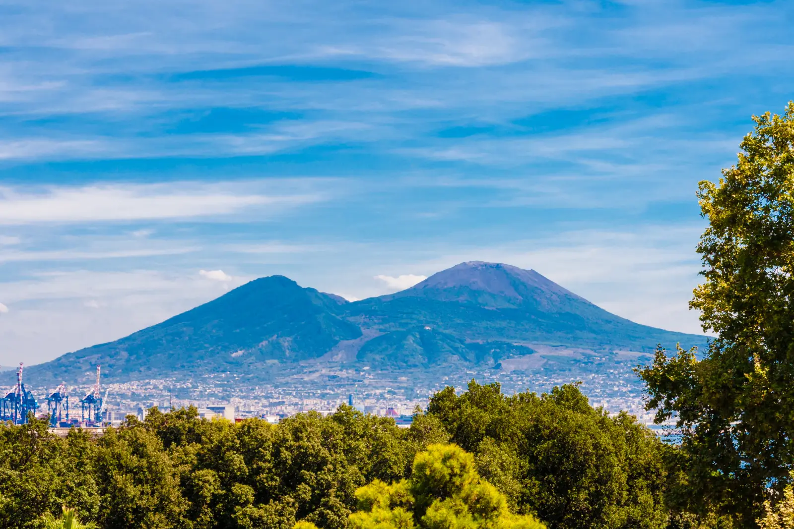 Wildfire Forces Closure of Mount Vesuvius Hiking Trails in Italy