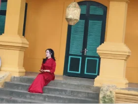 2b. Lady in ao dai