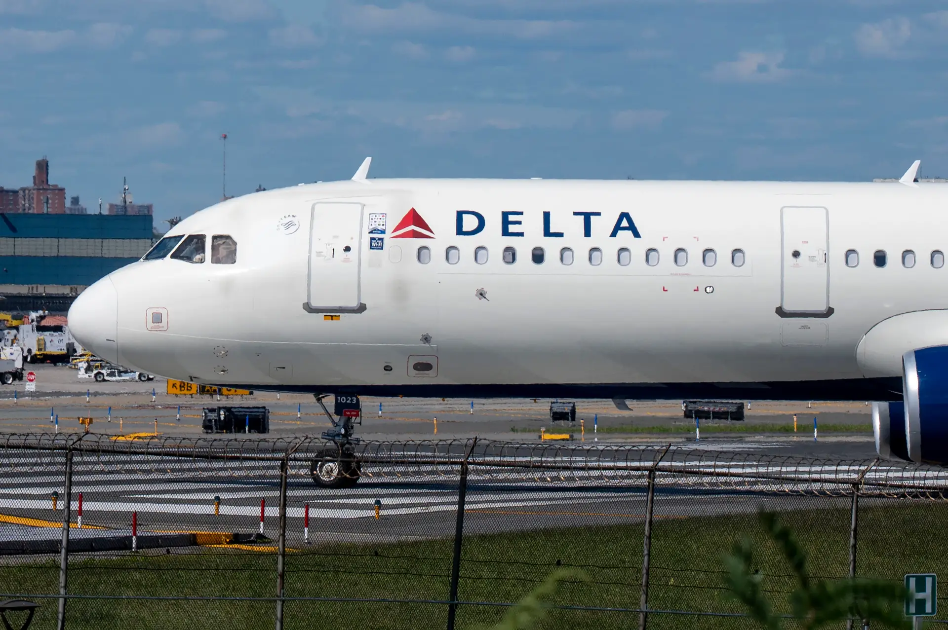 Delta Air Lines Airbus A321 taxiing at LaGuardia Airport in New York City.