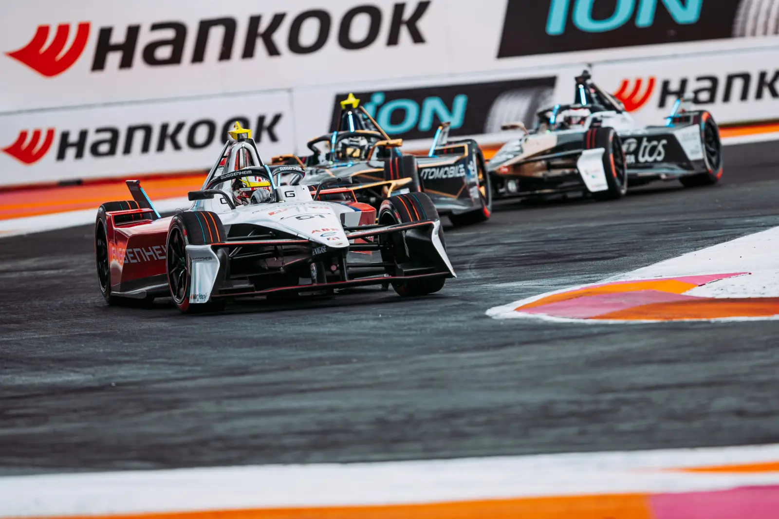 Formula E Testing Returns to Valencia — and Fans Can Watch for Free 37 Formula E electric race cars competing on track during pre-season testing in Valencia