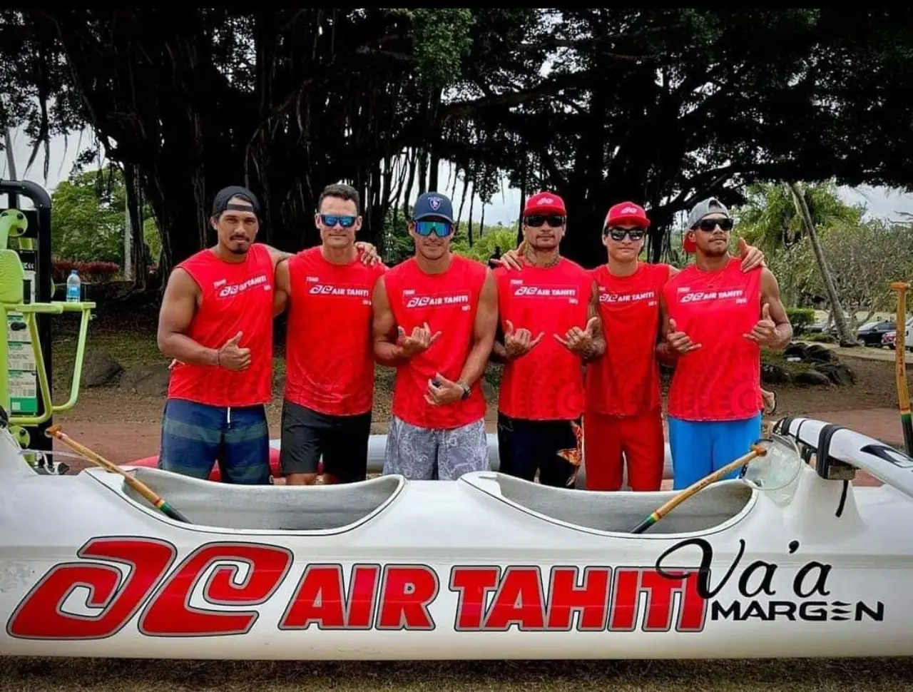 Air Tahiti Adds 40 Extra Flights for Polynesia’s Biggest Canoe Race 3 Team Air Tahiti Va’a paddlers posing with their canoe ahead of the Hawaiki Nui Va’a race