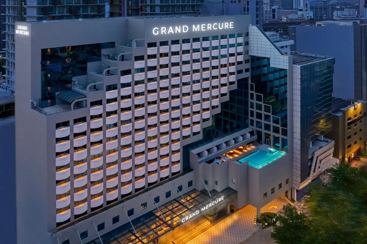 美爵酒店 (Grand Mercure) 在吉隆坡首次亮相，其设计灵感源自传统
