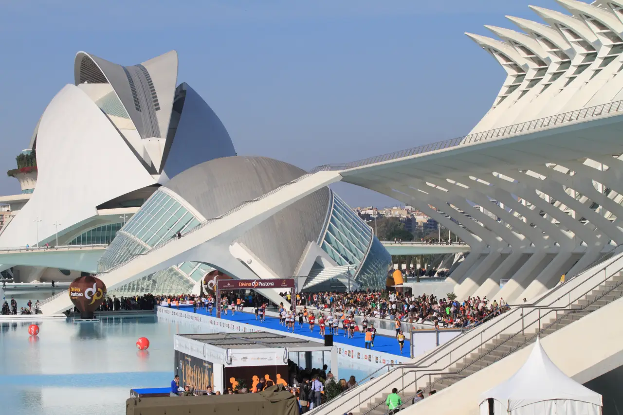 Running, Cycling, Golfing: Valencia Becomes A Hotspot For Active Holidays 7 Runners and spectators gathered at the City of Arts and Sciences during a race event in Valencia.