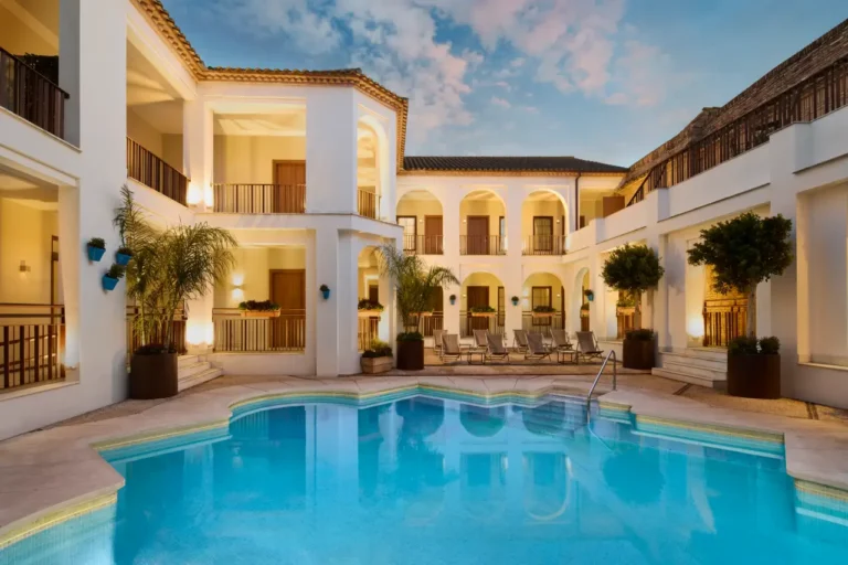 Spain Travel And Tourism News 16 Luxury courtyard pool at NH Collection Palacio de Córdoba in historic Jewish Quarter