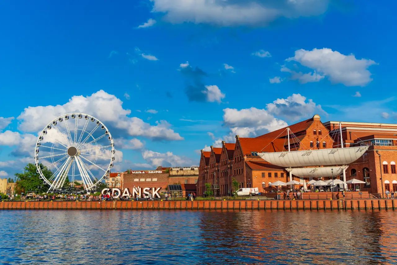 LOT promotes Istanbul to Gdansk route with low fares and free baggage