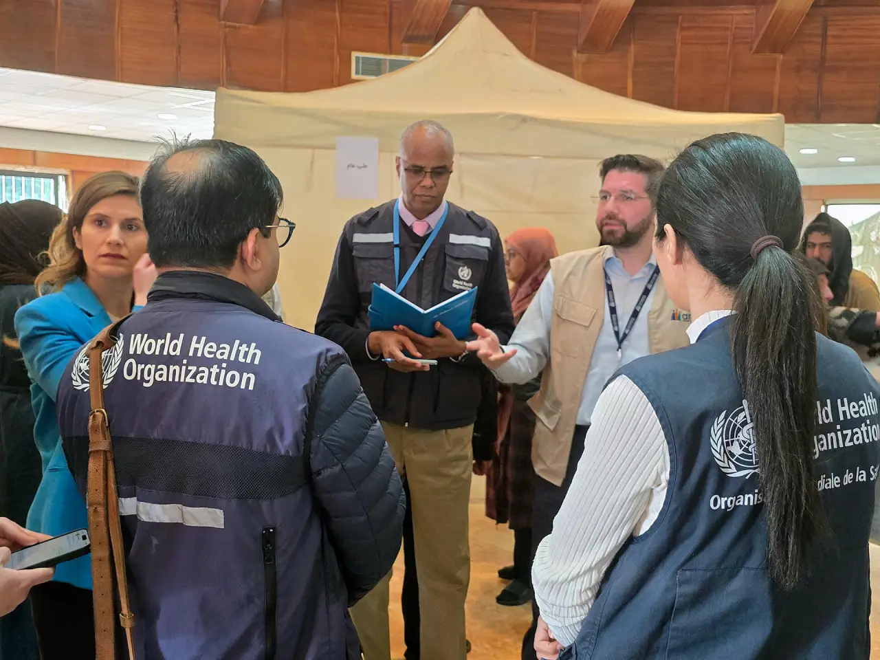 WHO Representative in Lebanon and team visit the Dekwaneh shelter in Beirut, where internally displaced people are being hosted by Caritas Lebanon.