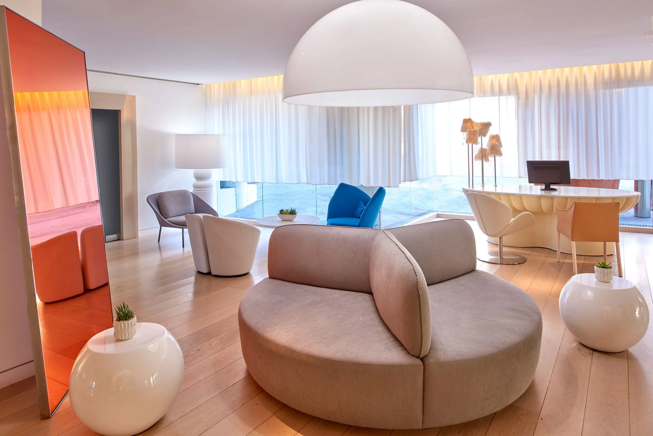 The Valorian Los Angeles, Curio Collection By Hilton Opens, Taking Over From Mondrian Los Angeles 3 Modern lobby interior at The Valorian Los Angeles with sculptural seating, soft lighting and contemporary design elements in West Hollywood