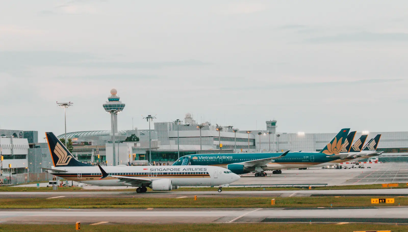 Air passengers departing Singapore limited to two power banks each from 15 April