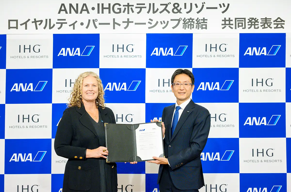 IHG and ANA executives sign partnership