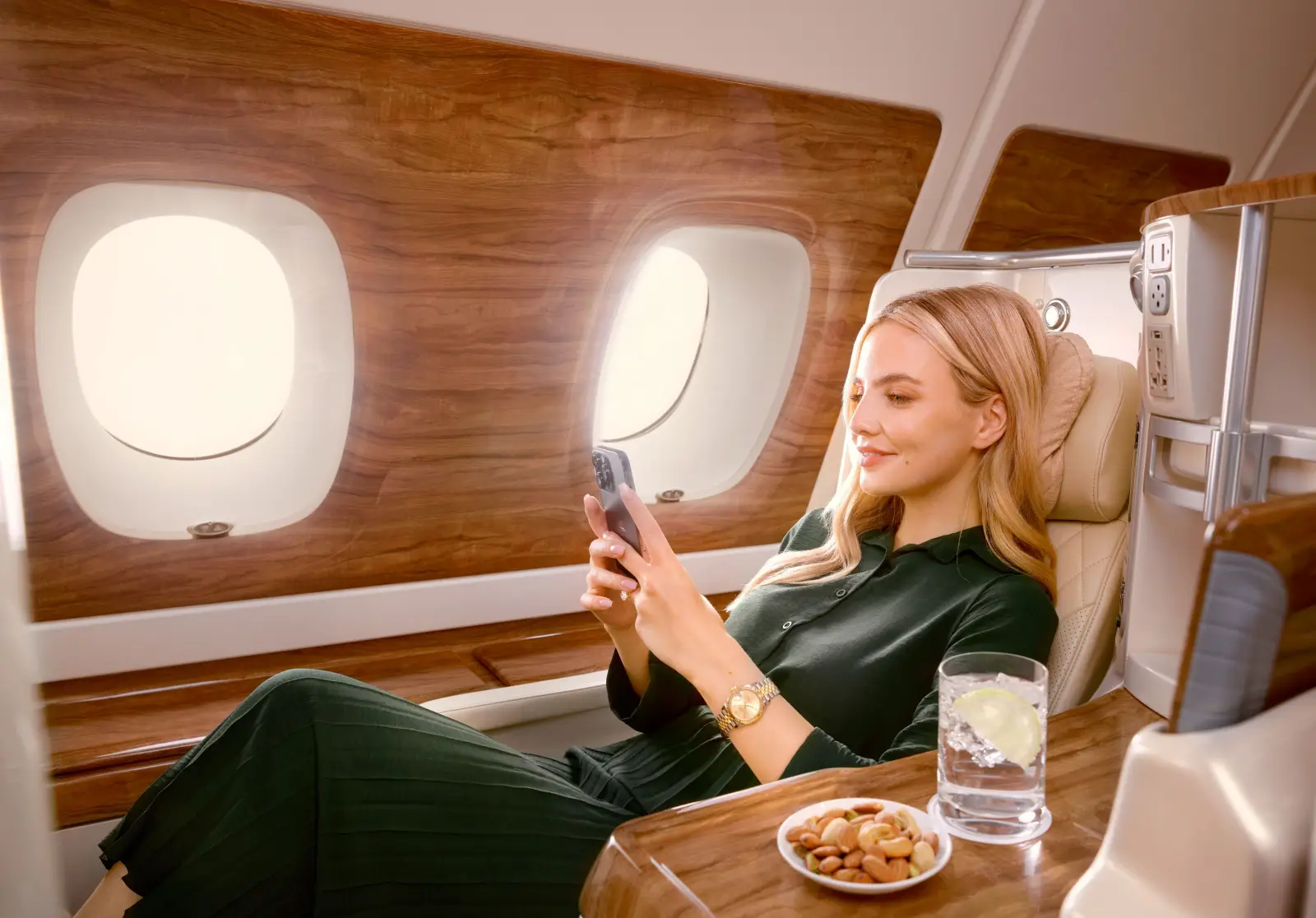 emirates a380 starlink wifi passenger