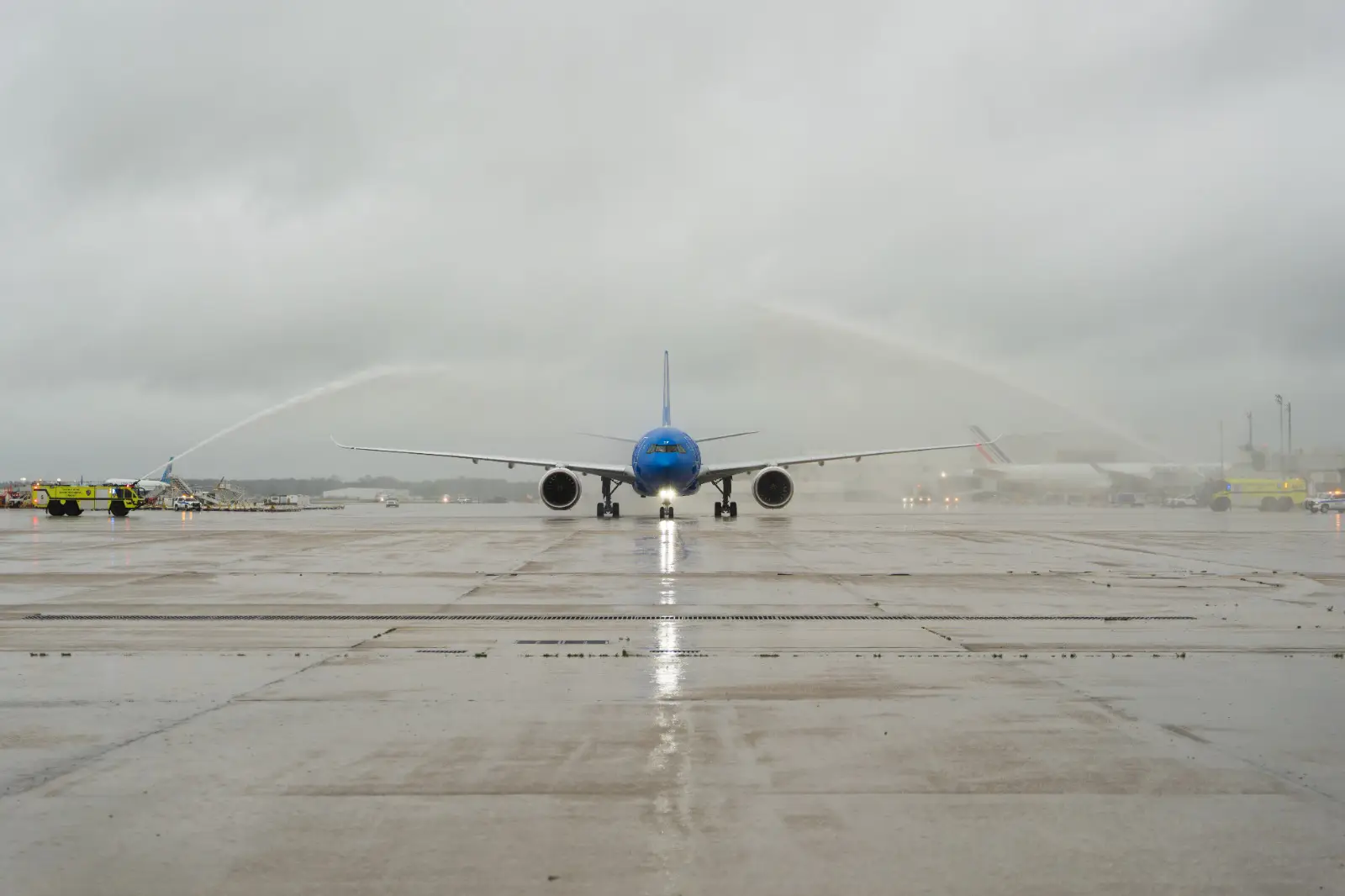 ITA Airways aircraft receives water cannon salute at Houston Airport