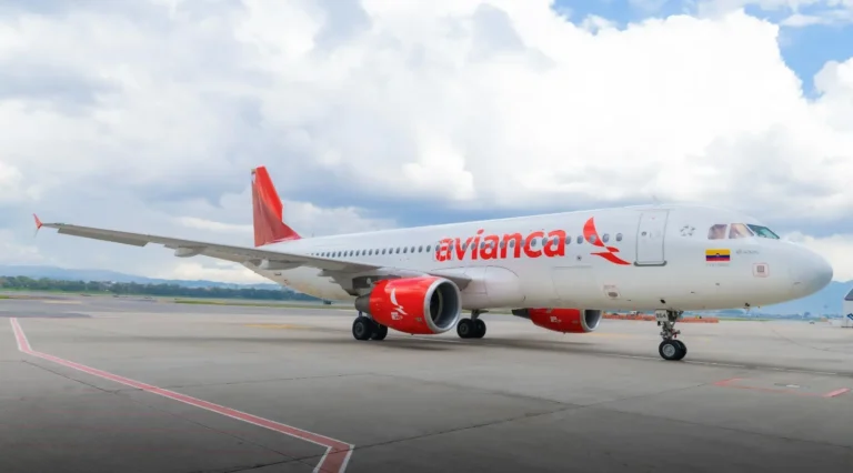 Aviation 9 Avianca Airbus A320 aircraft on the runway