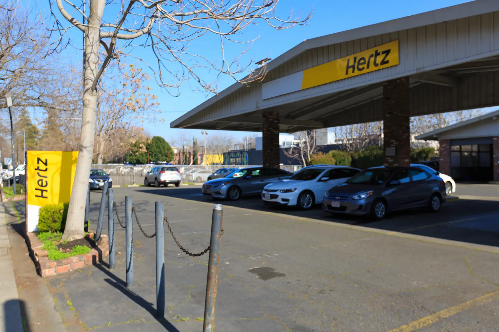 Hertz car rental location in the United States during the summer travel season