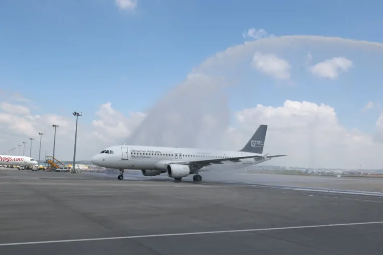 Aviation 18 Nesma Air inaugural flight receives water cannon salute at Sabiha Gökçen Airport