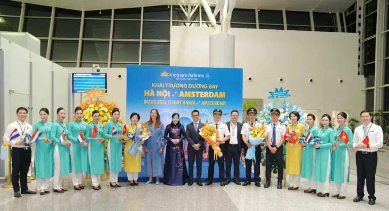 Vietnam Airlines staff and officials celebrate the inaugural nonstop Hanoi Amsterdam flight at Noi Bai International Airport